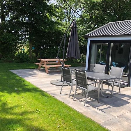 Luxe En Gezellig Chalet Aan Veluwemeer 4 Pers Hulshorst Extérieur photo