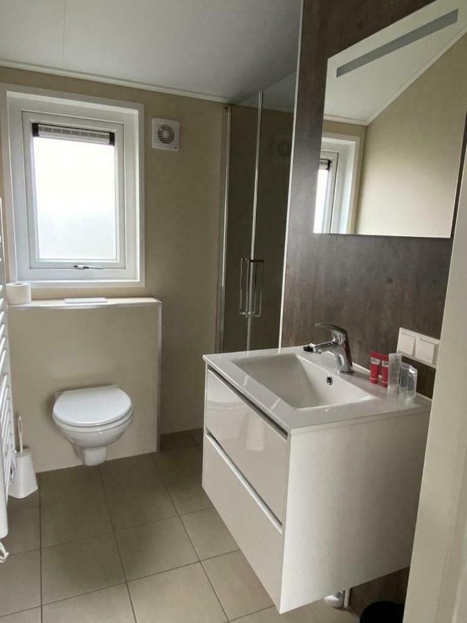 Luxe En Gezellig Chalet Aan Veluwemeer 4 Pers Hulshorst Extérieur photo